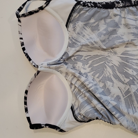 Assets by Sara Blakely Spanx Tankini Top S - Picture 8 of 9